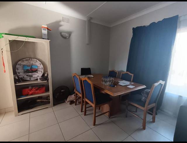 3 BEDROOM HOUSE FOR SALE IN HOMESTEAD